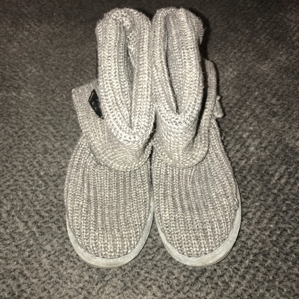 Knit tall bearpaw boots